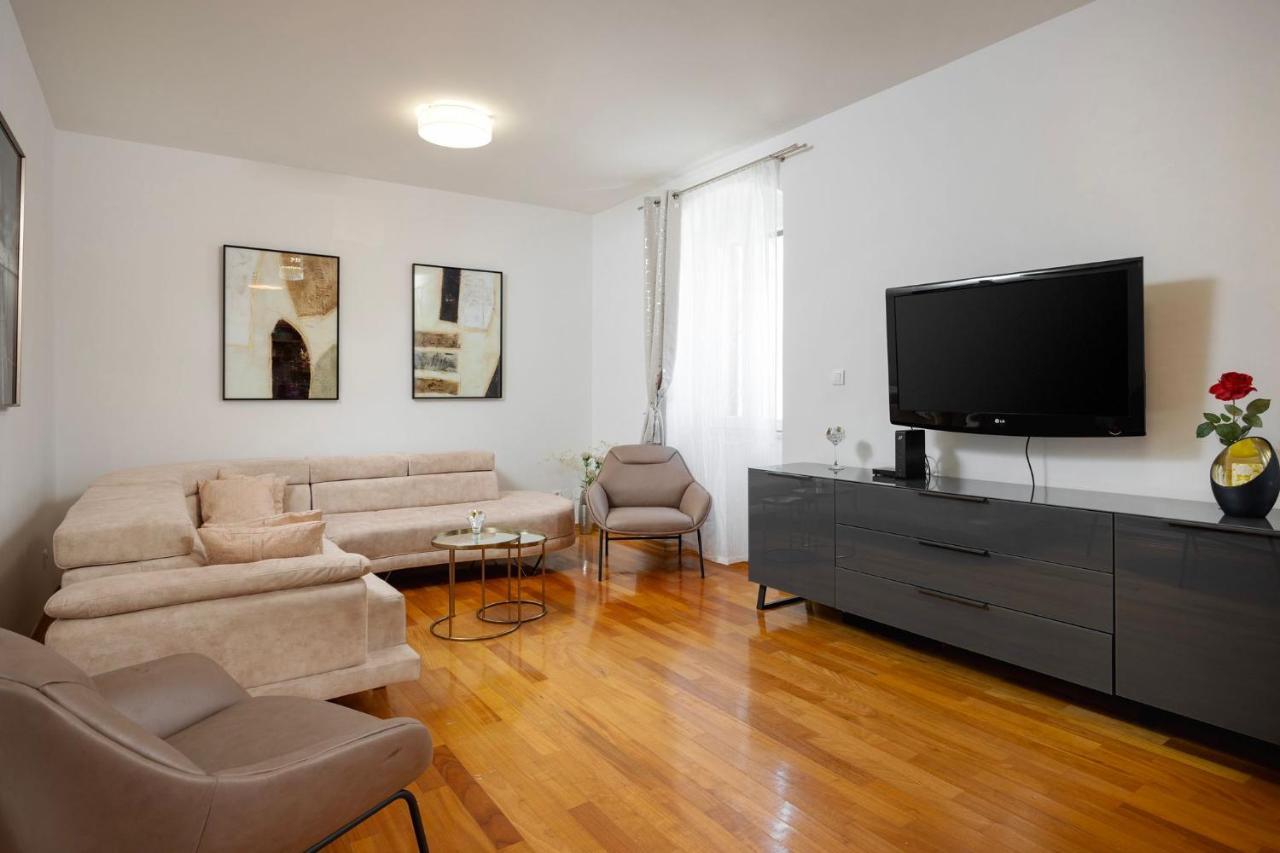 Apartman Klara Bacvice Split Bagian luar foto
