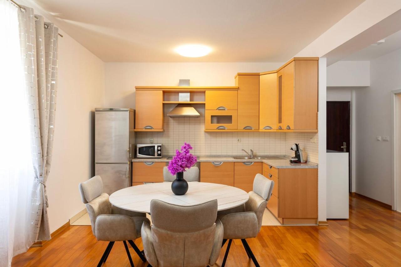 Apartman Klara Bacvice Split Bagian luar foto